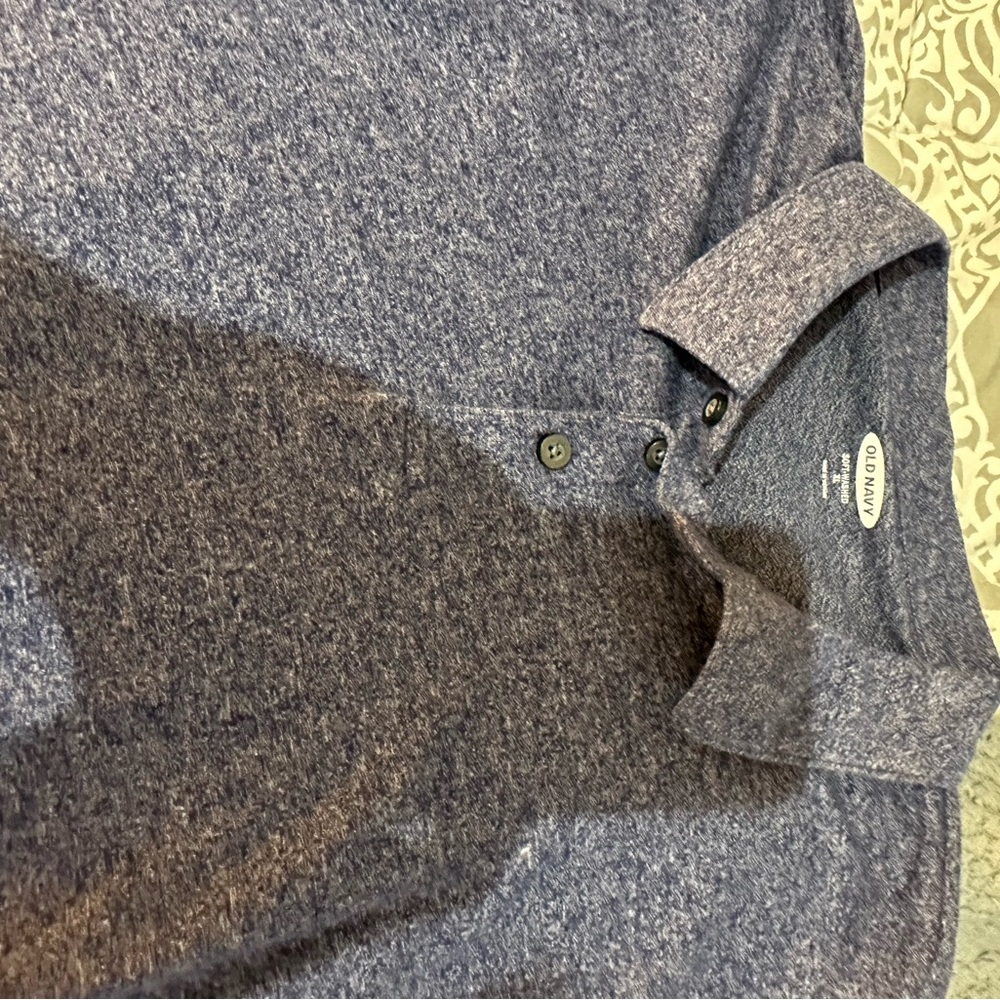Old navy collared shirt